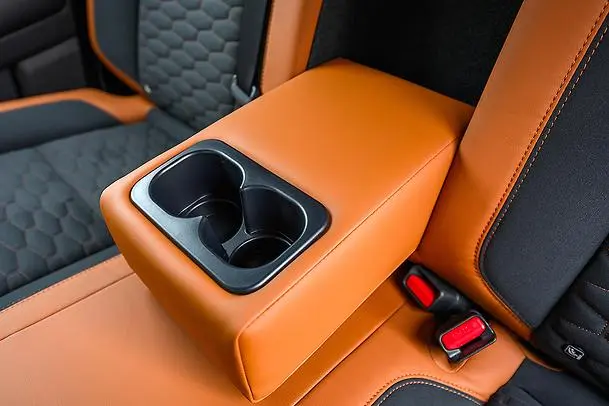 Mitsubishi Triton Highest Spec Interior Details11