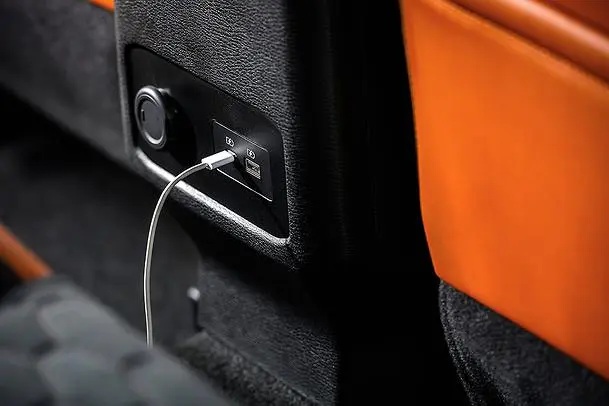 Mitsubishi Triton Highest Spec Interior Details13