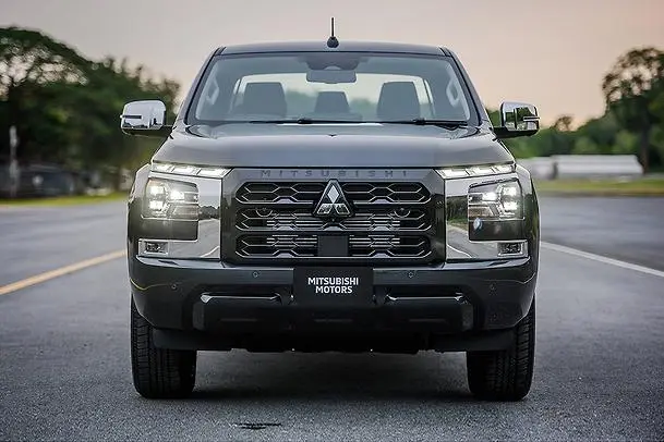 Mitsubishi Triton High Spec Detail5