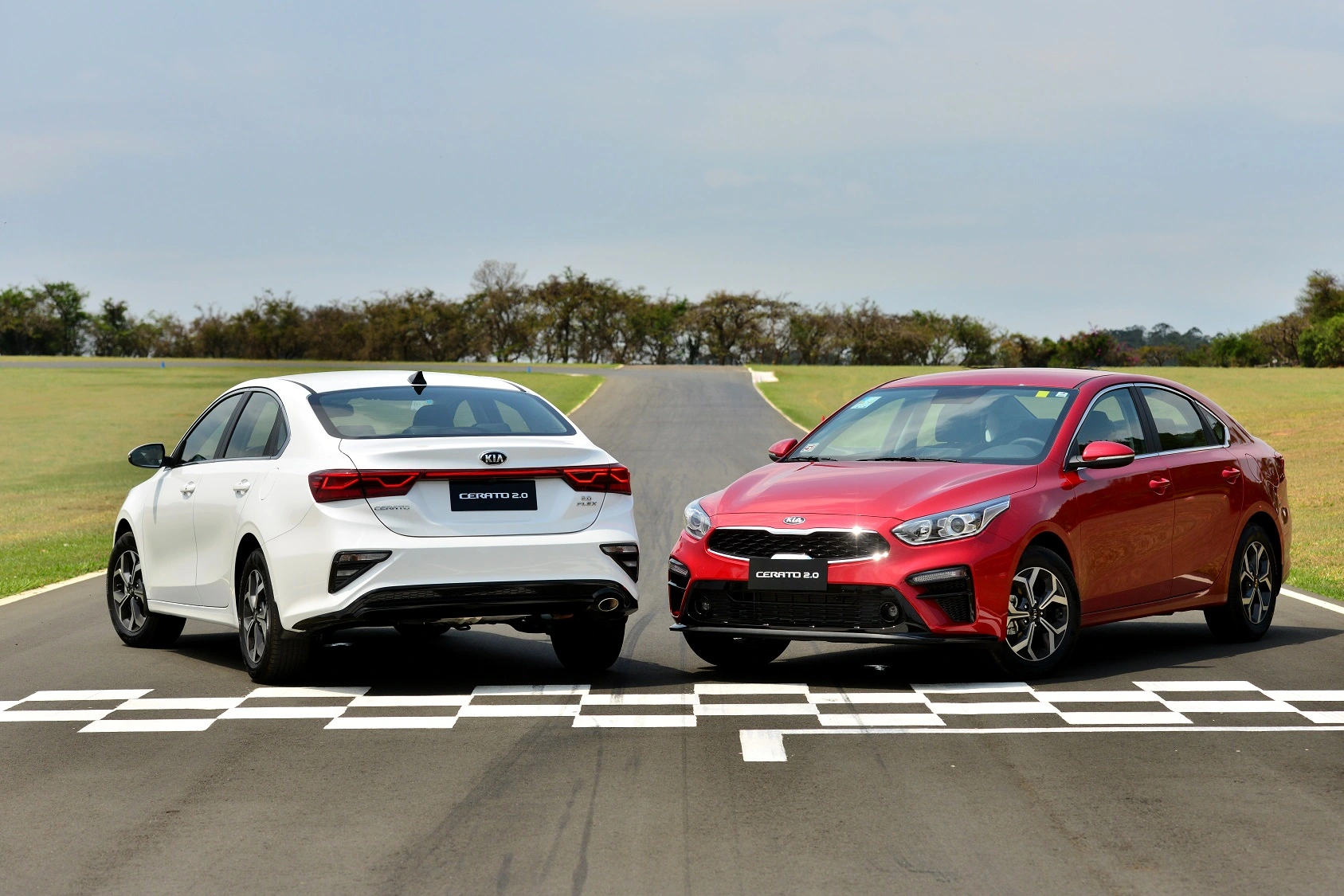 Kia Cerato Destaque