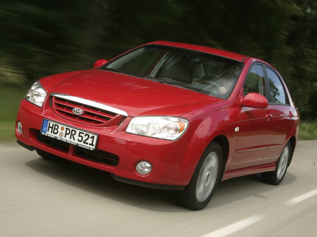 Kia Cerato 1ª F4