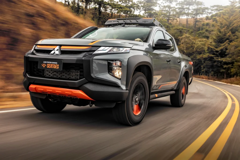 Mitsubishi L200 Triton Savana Sertões