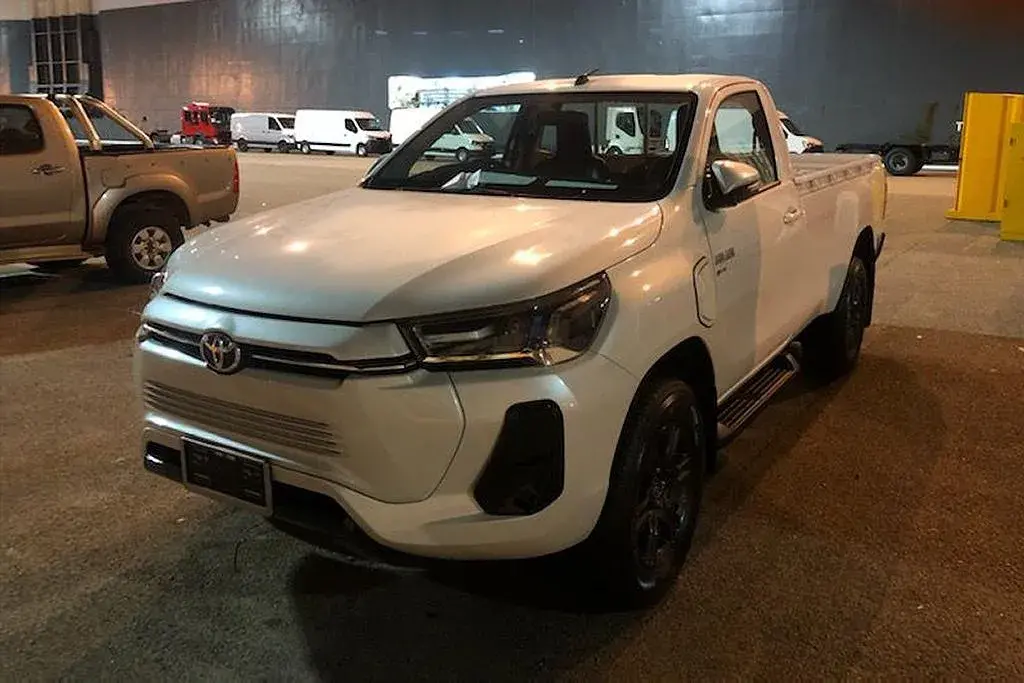 Toyota Hilux Elétrica (1)