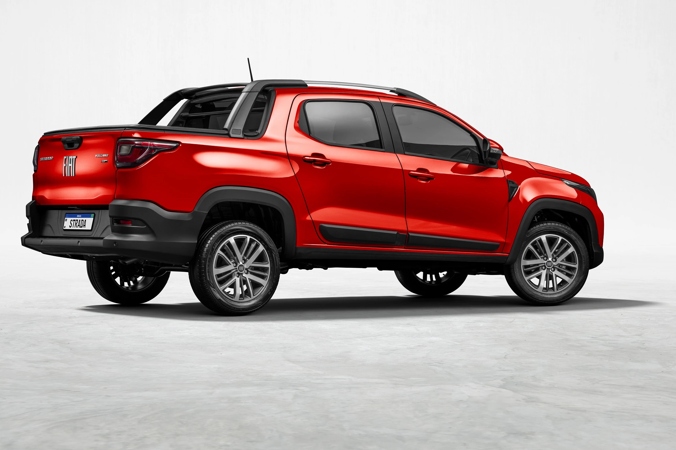 Fiat Strada Volcano 2024 (3)
