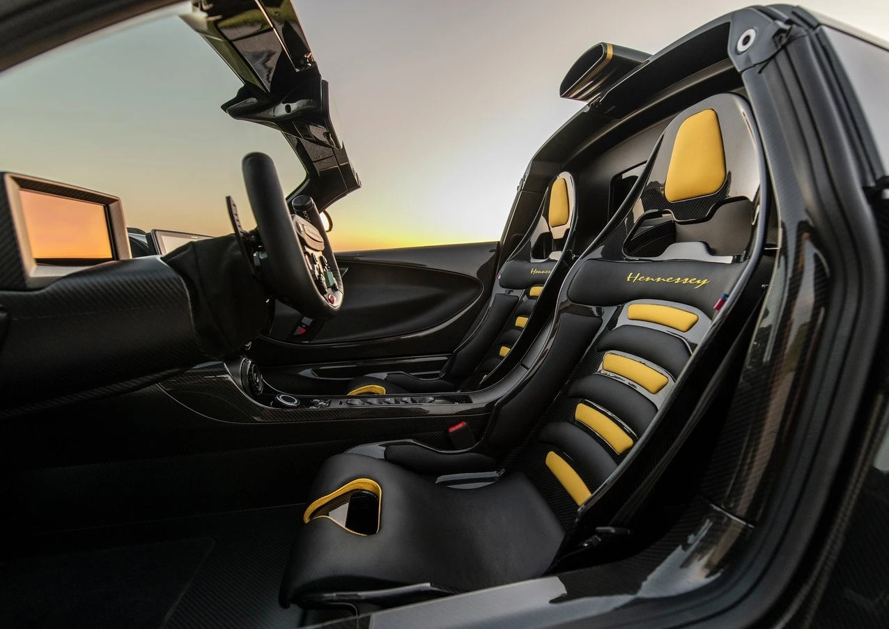 Hennessey Venom F5 Revolution Roadster F3