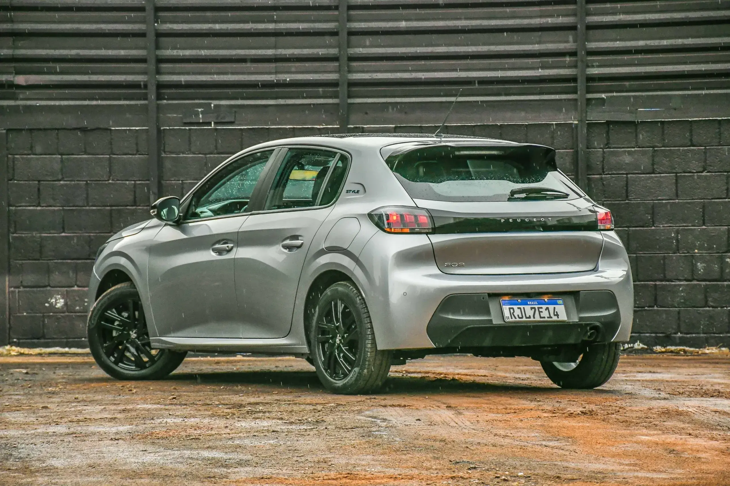 Peugeot 208 Style 1.0 Firefly 1050 Scaled