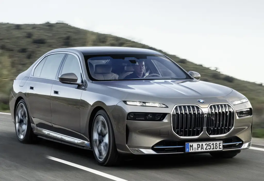 Bmw I7 1