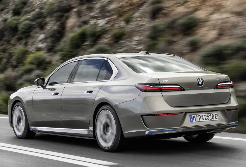 Bmw I7 2
