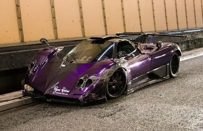 Lewis Hamilton Pagani Zonda 760 Lh 03