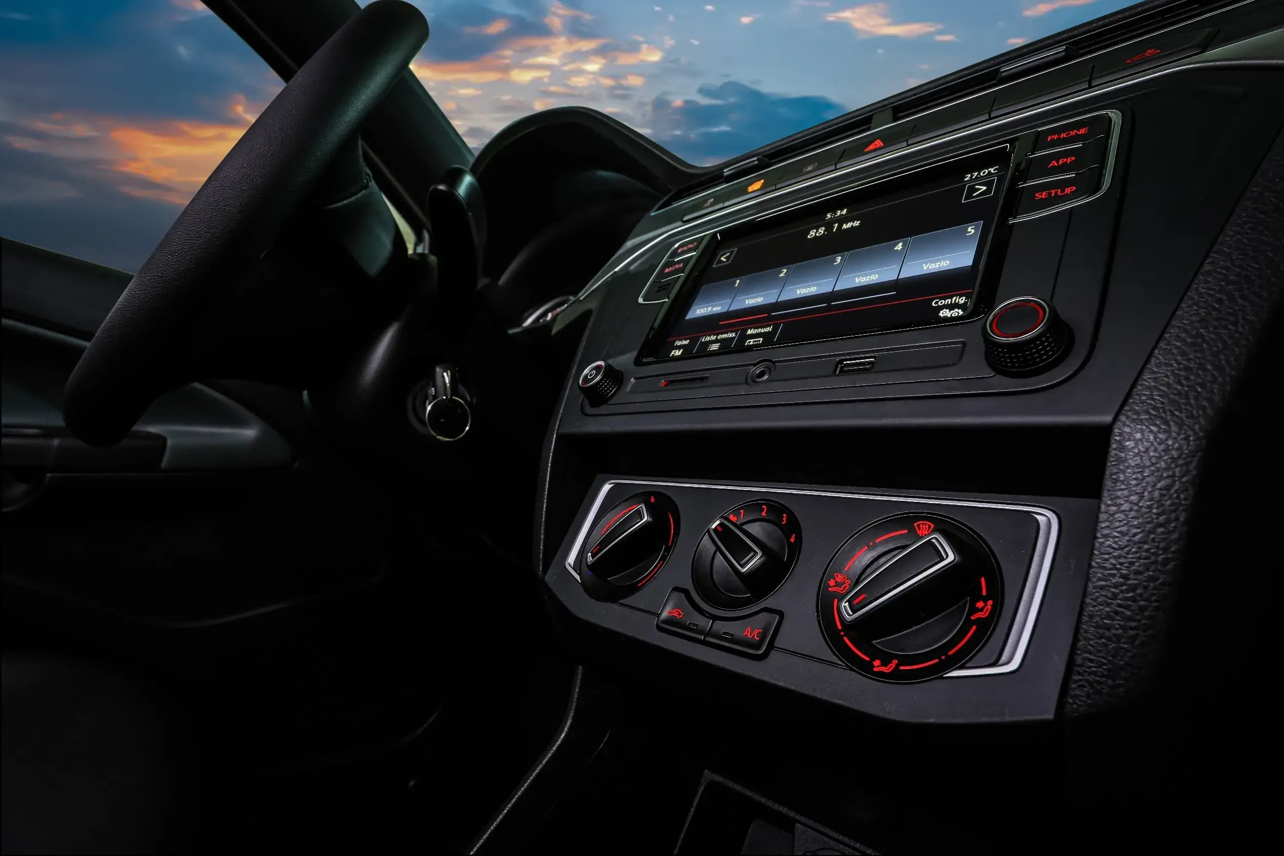 Vw Saveiro Extreme 2024 Console
