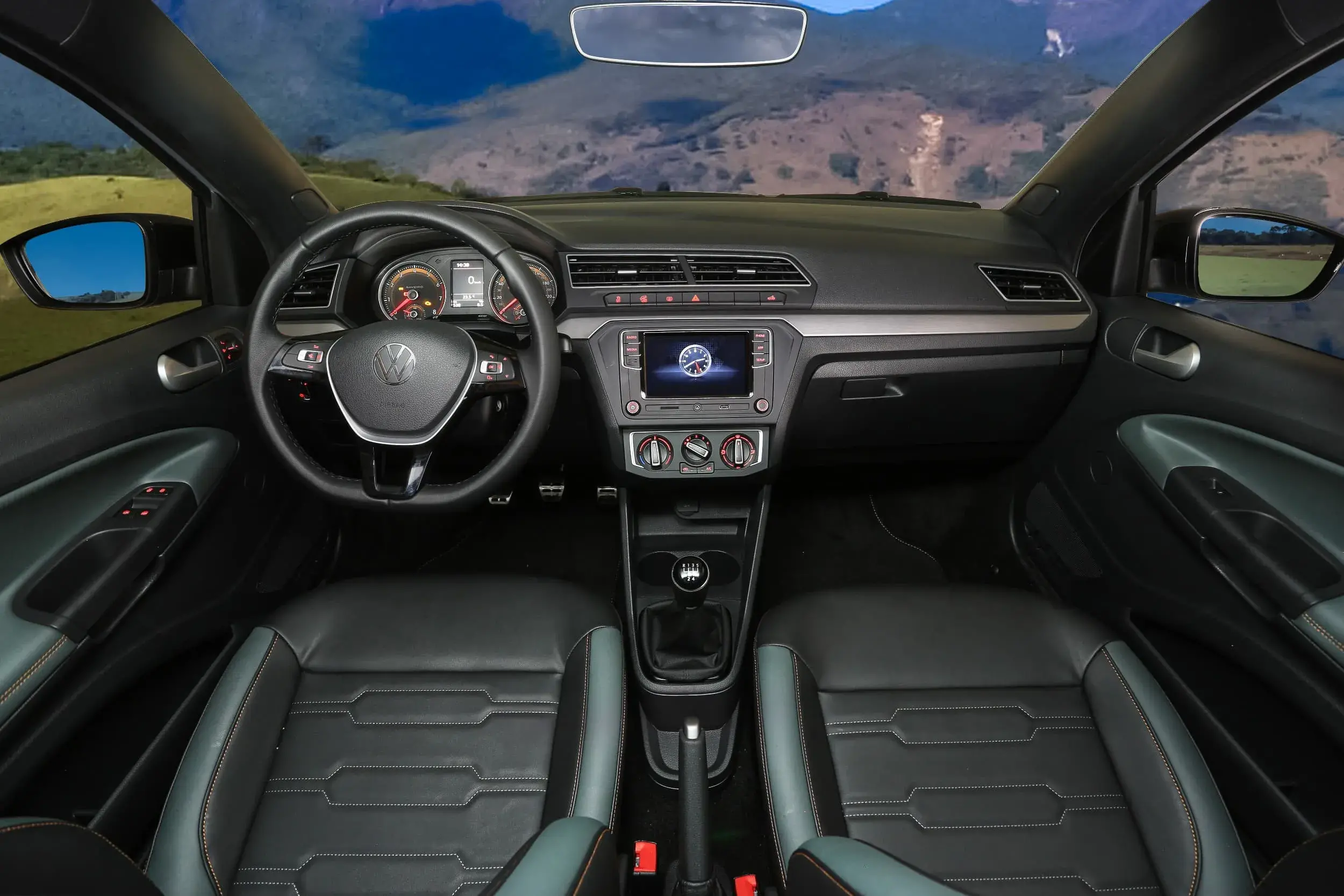 Vw Saveiro Extreme 2024 Painel