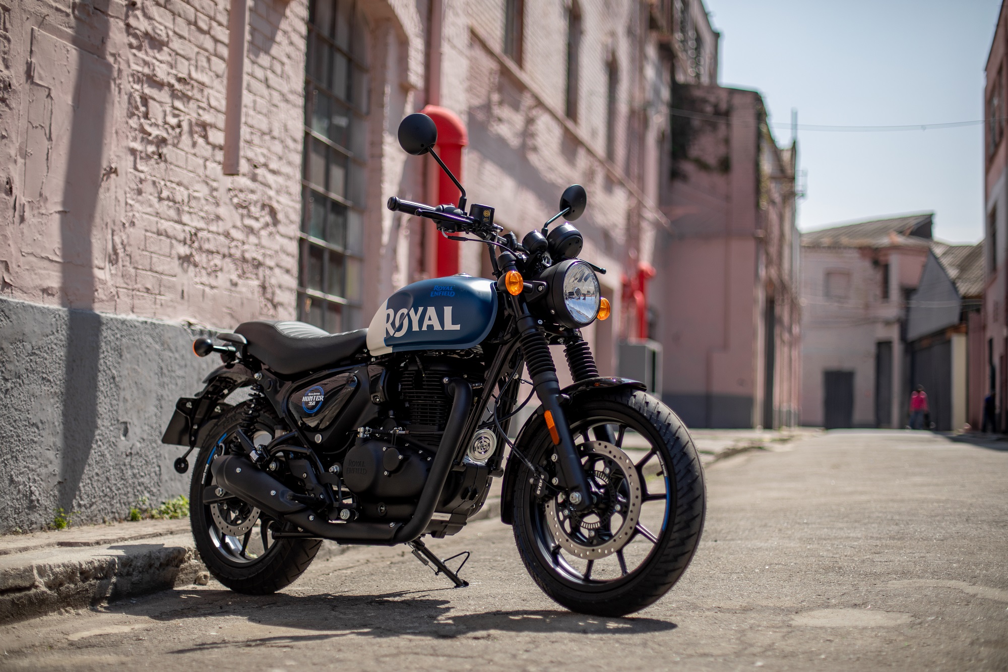 Royal Enfield Hunter 350 Rebel Blue