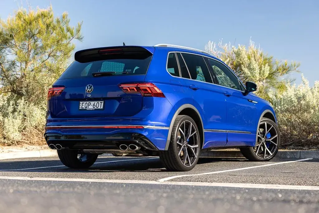 2022 Volkswagen Tiguan R 02