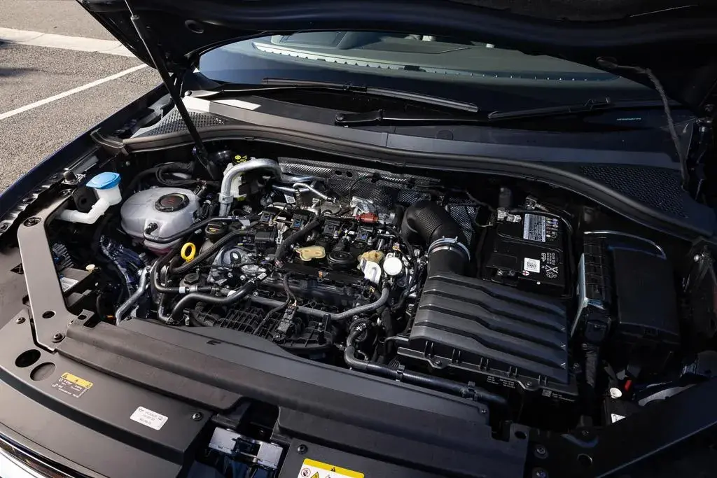 2022 Volkswagen Tiguan R 09