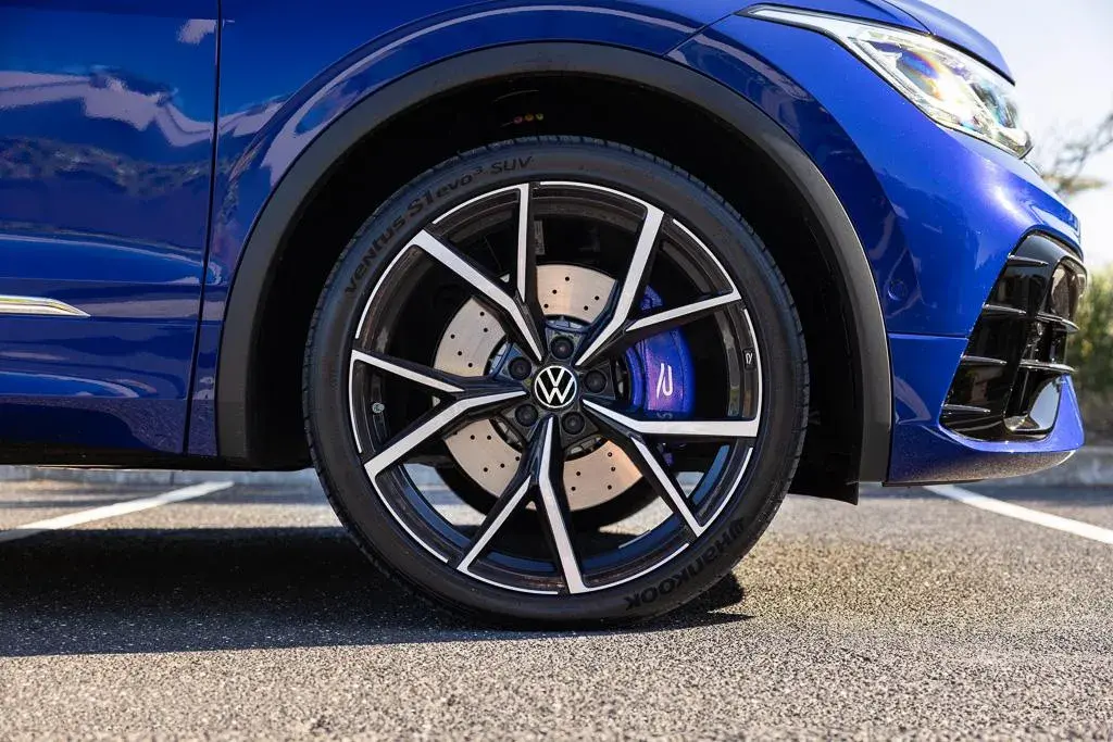 2022 Volkswagen Tiguan R 10