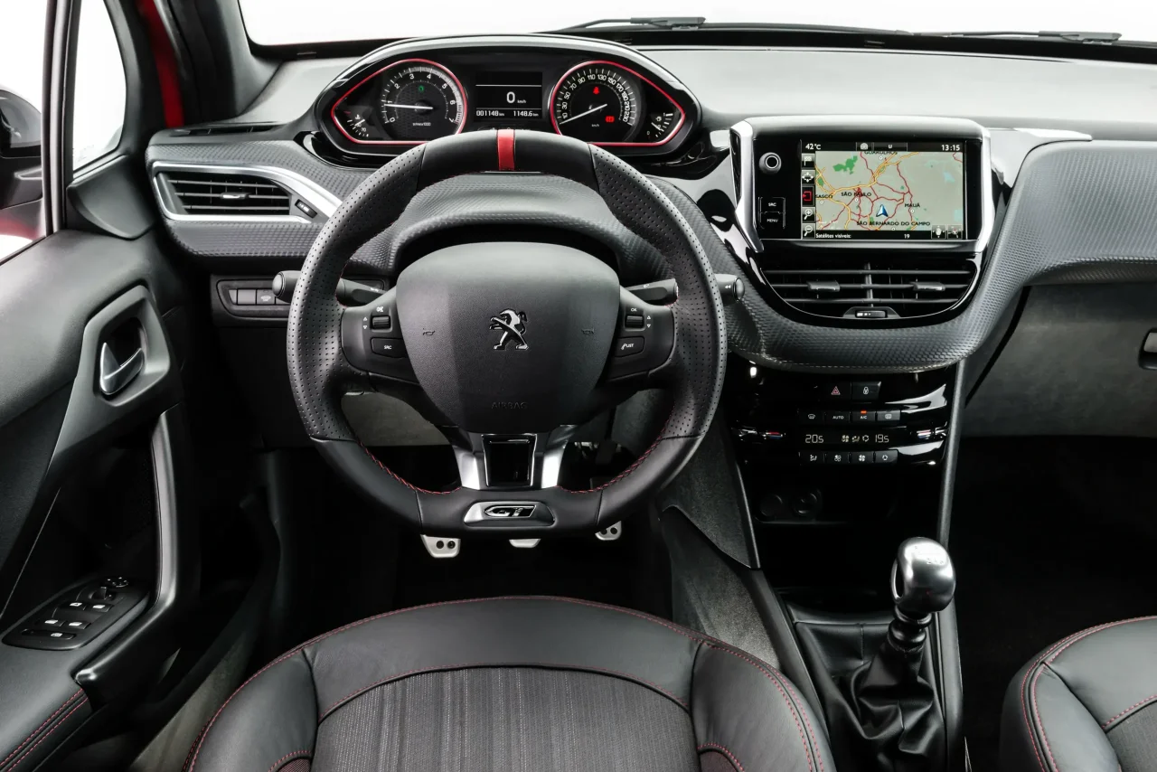 Peugeot 208 Gt 4