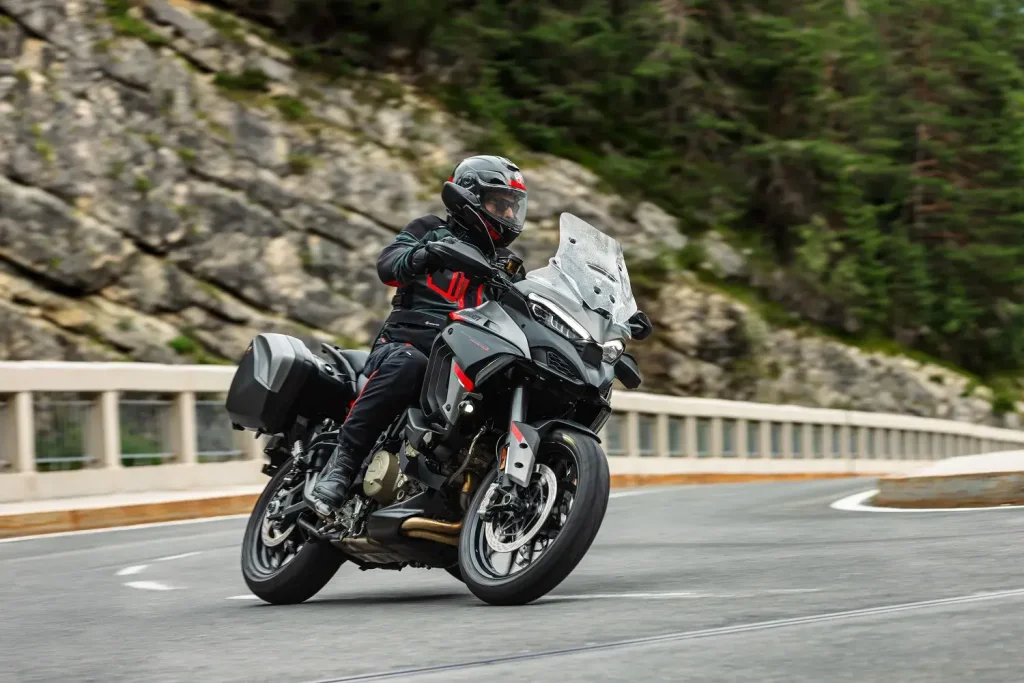 Ducati Multistrada V4 S Grand Tour 2