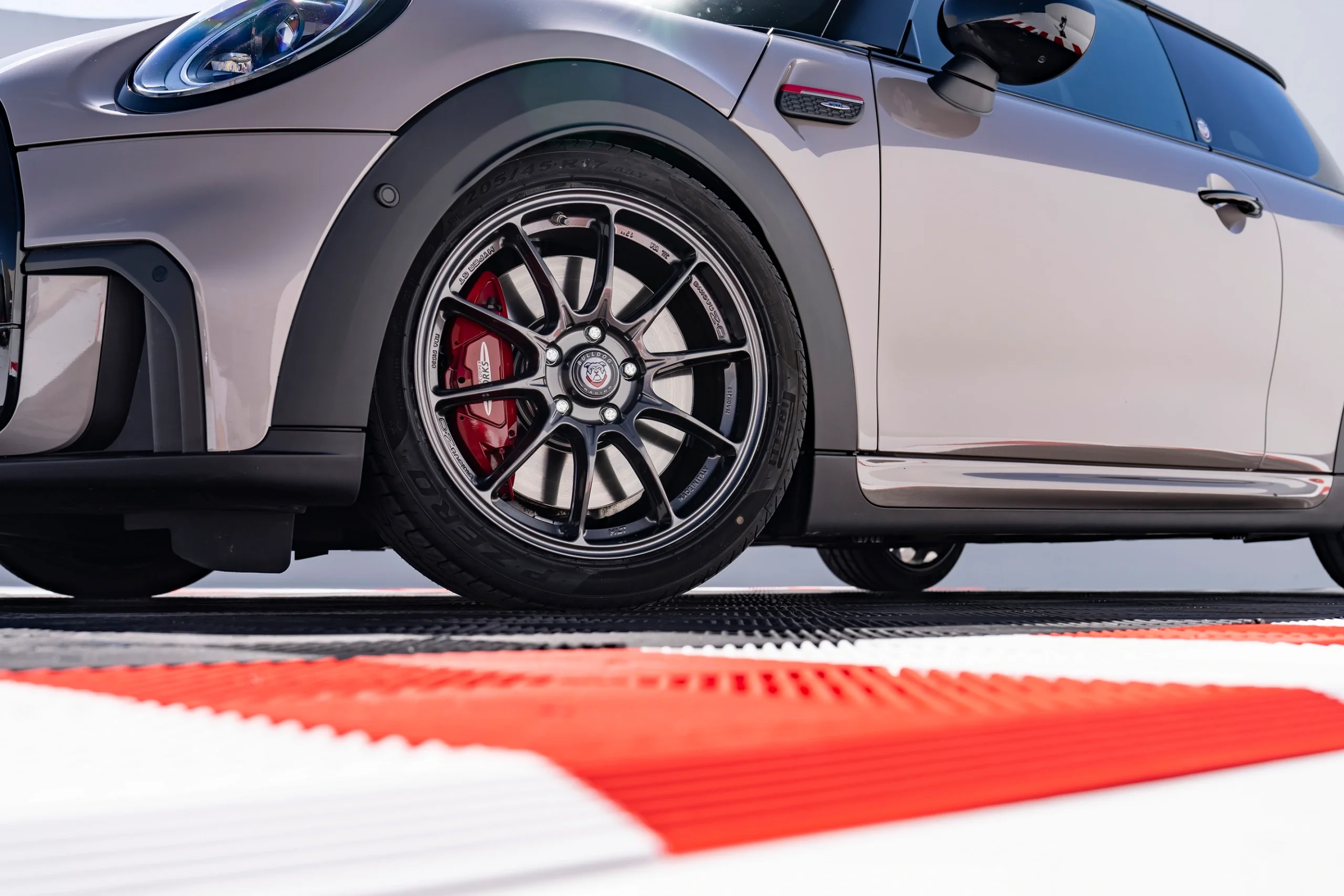 Mini Cooper John Cooper Works Bulldog (4)