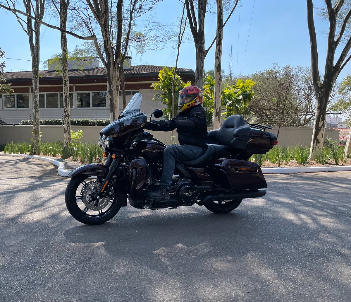 H-D Ultra Limited 4
