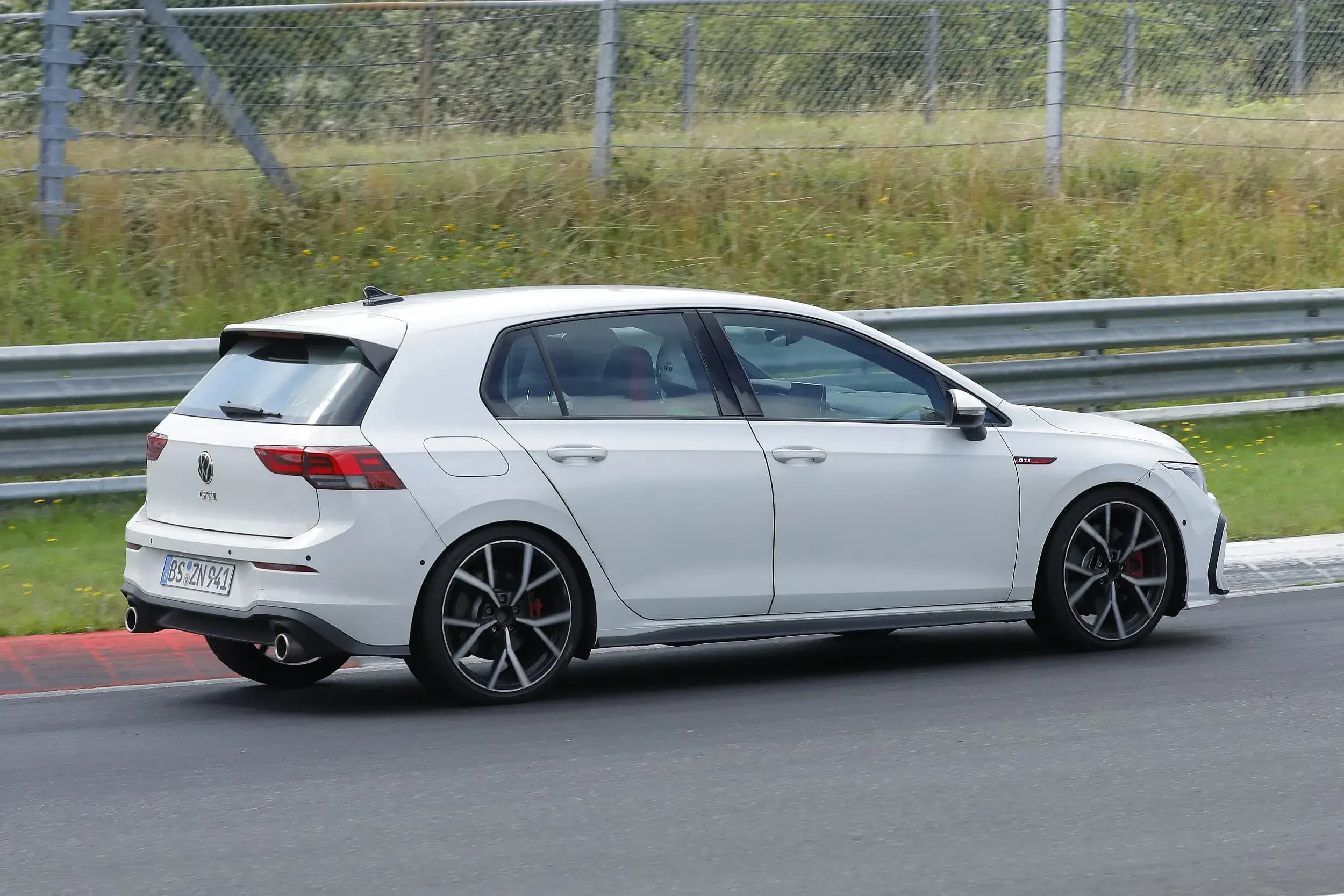 Volkswagen Golf Gti Facelift Segredo Automedia (7)