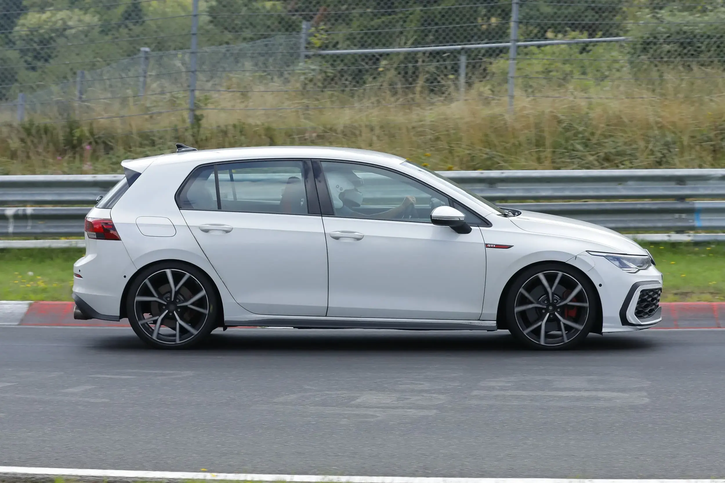 Volkswagen Golf Gti Facelift Segredo Automedia (6)