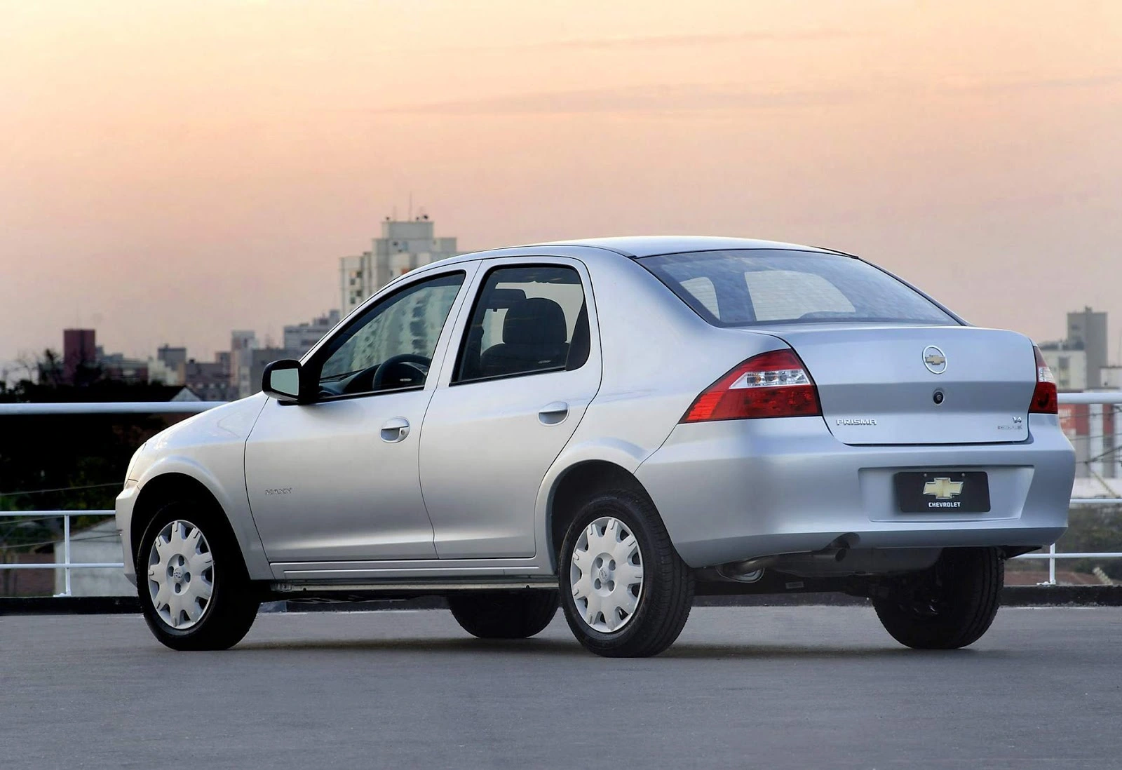Chevrolet Prisma F3