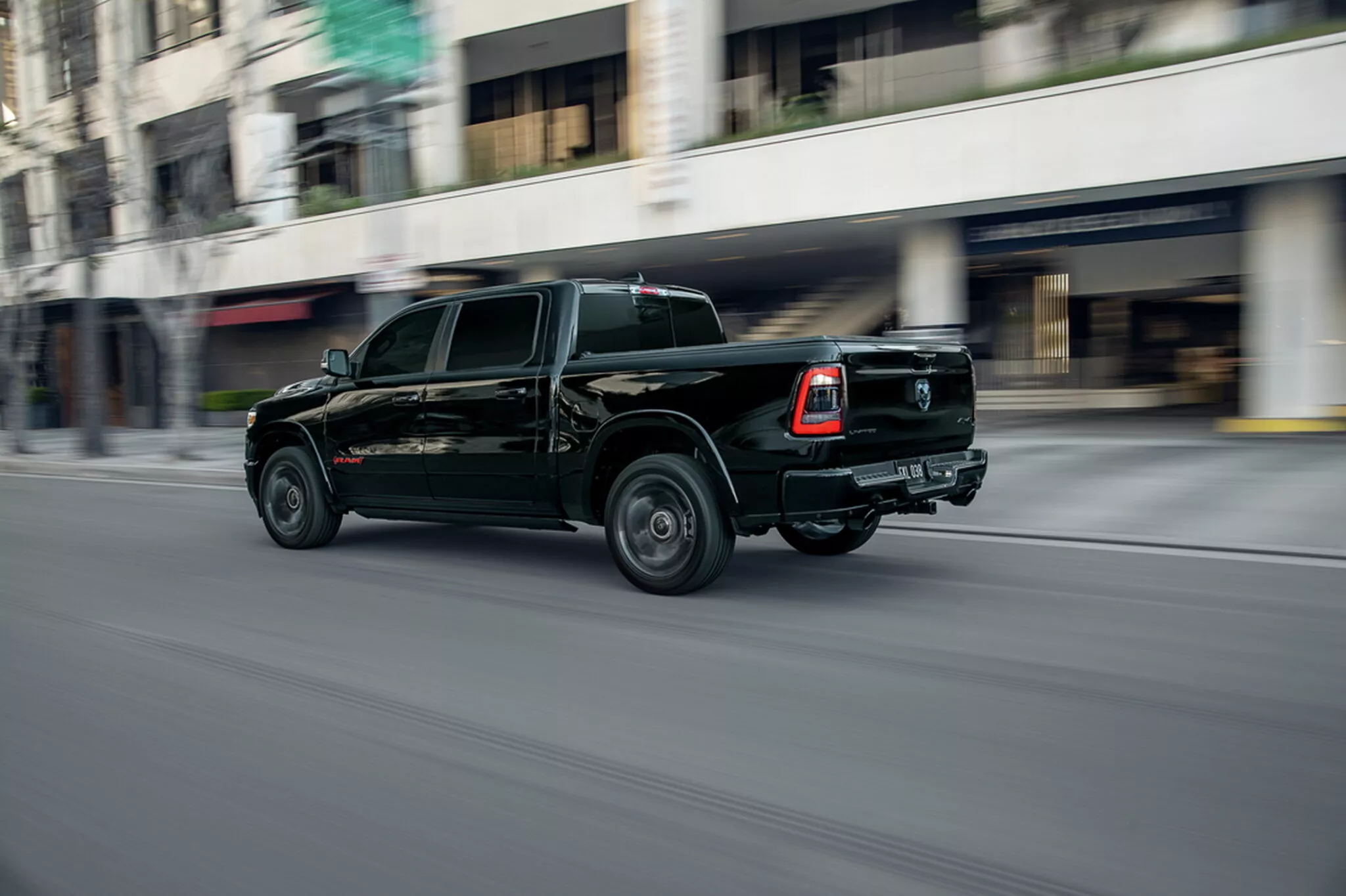 2023 Ram 1500 Limited Ramred Edition 9 2048x1365 F4