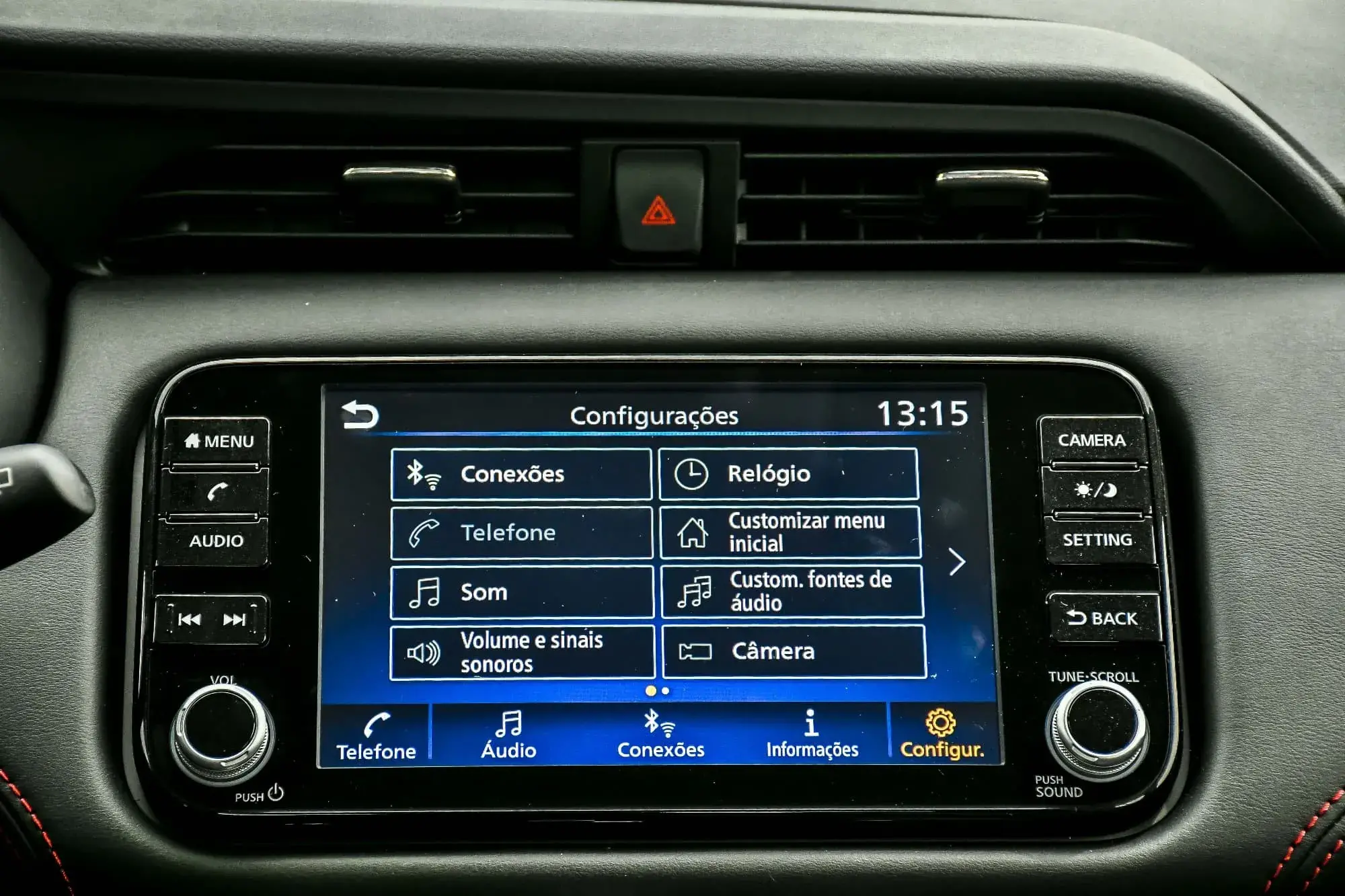 Nissan Kicks Xplay 9484