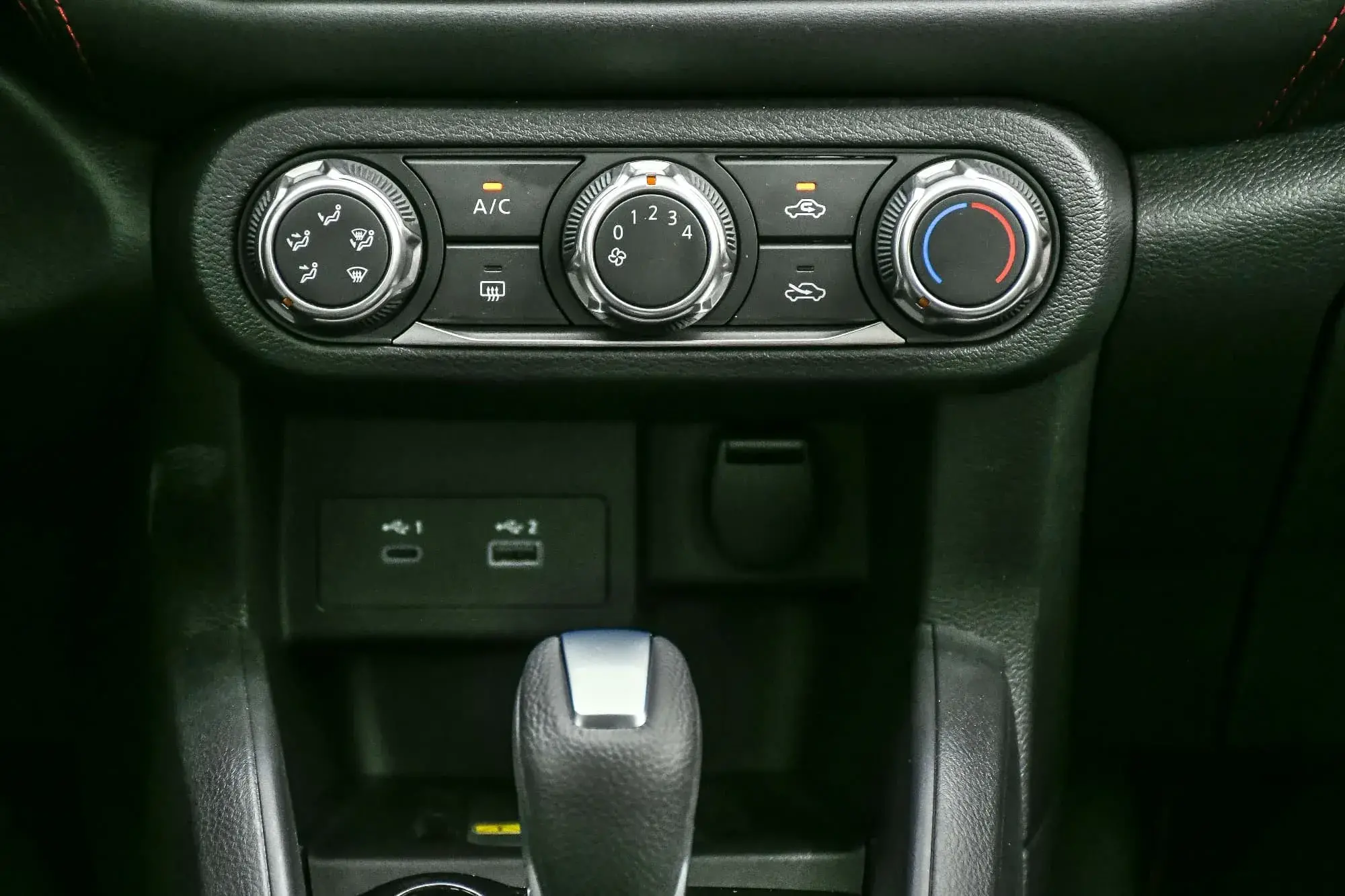 Nissan Kicks Xplay 9487
