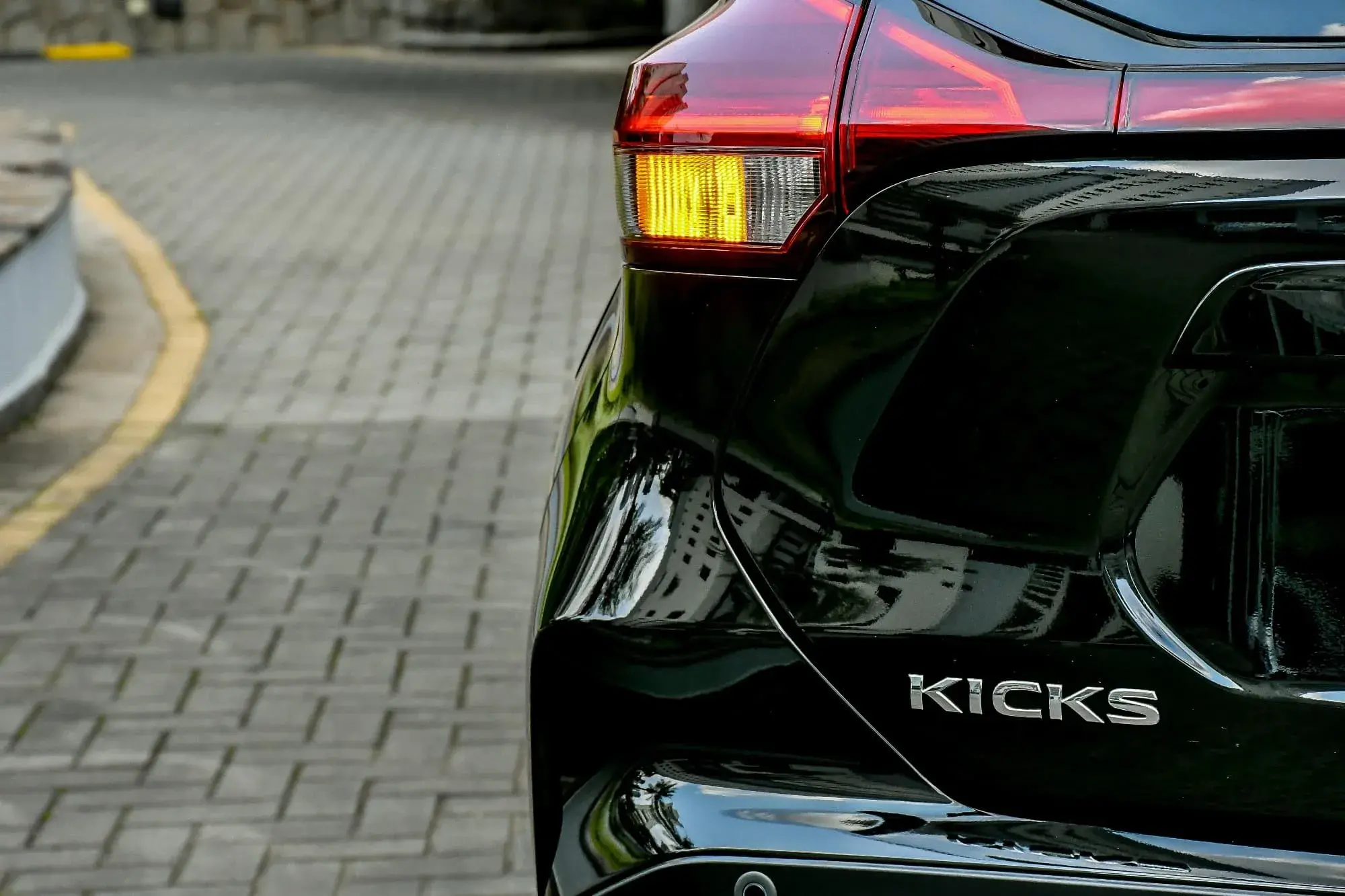 Nissan Kicks Xplay 9404