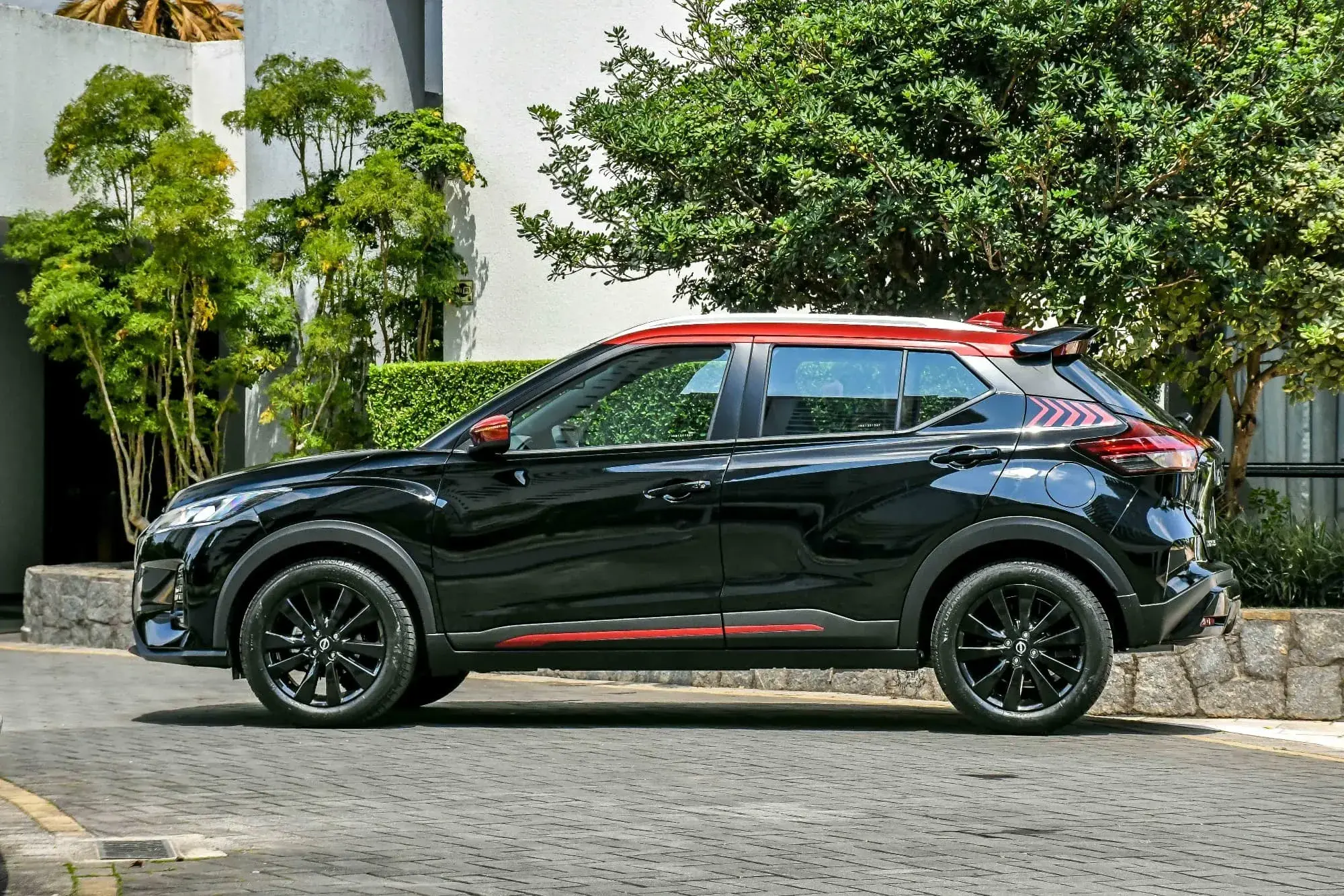 Nissan Kicks Xplay 9409