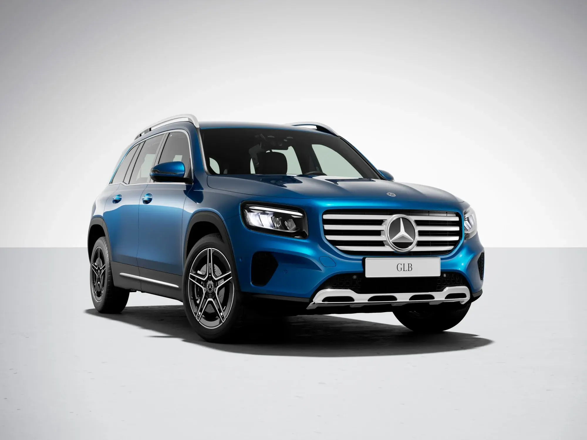 Mercedes-Benz GLB 200 Exterior1