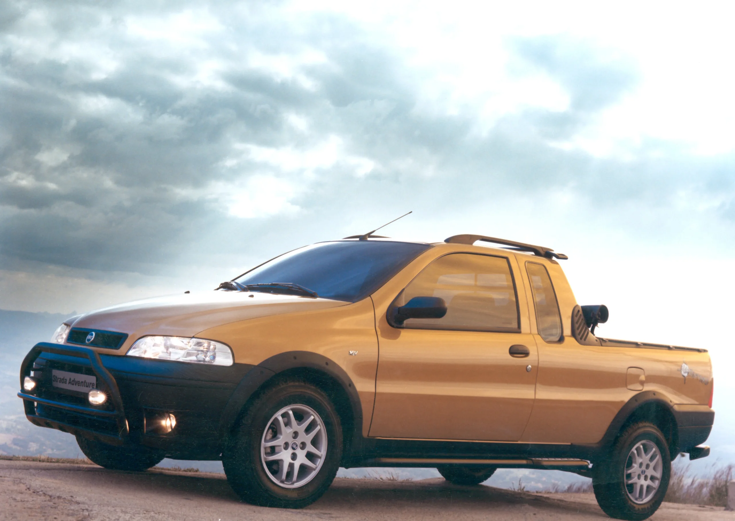 Fiat Strada Adventure 25 Anos De Strada 4