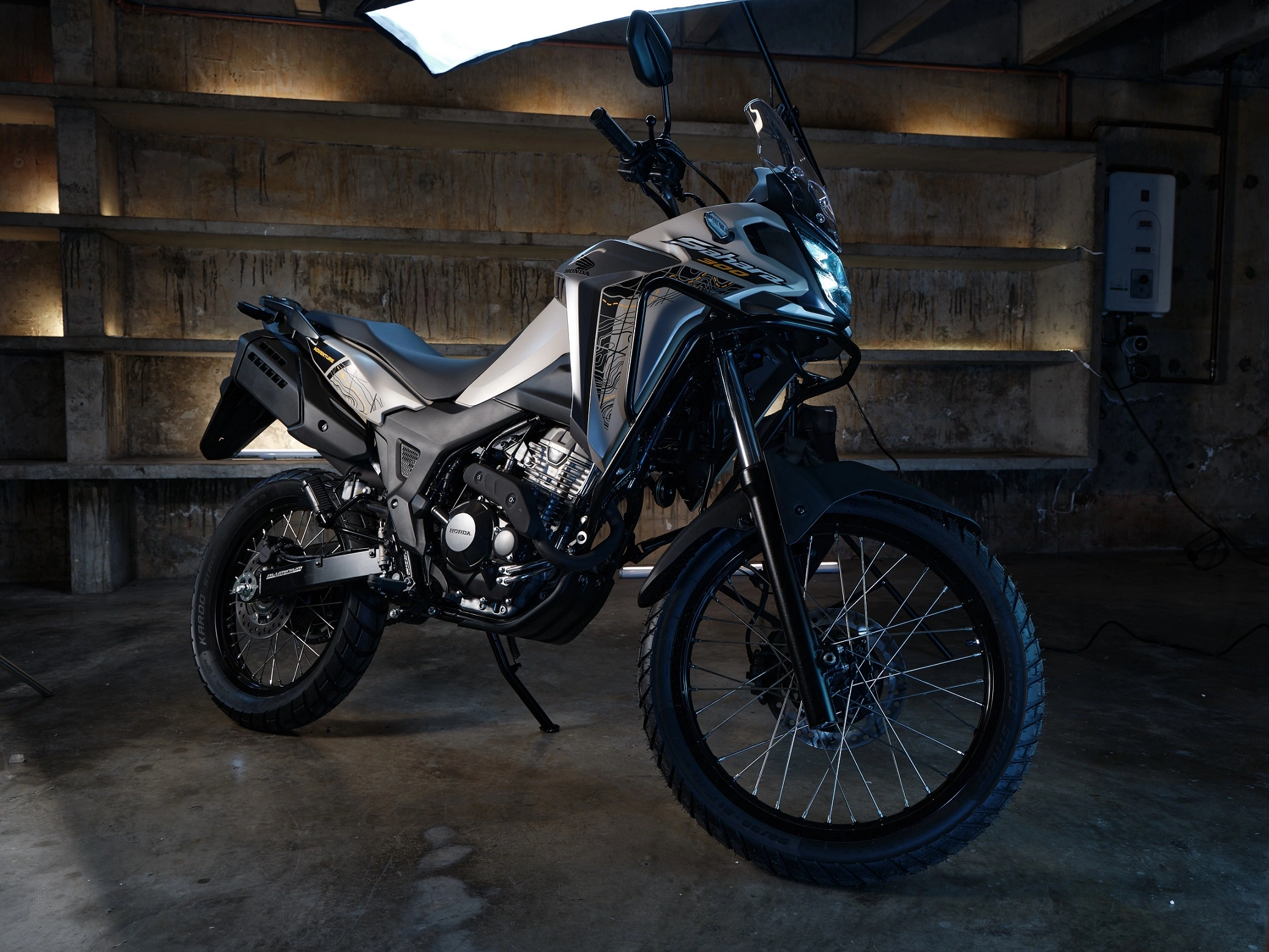 Honda Xre 300 Sahara 2