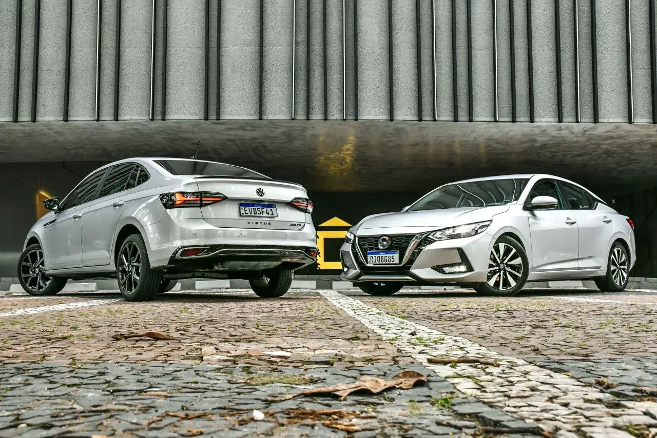 Comparativo Nissan Sentra Advance X Vw Virtus Exclusive Tsi 0136