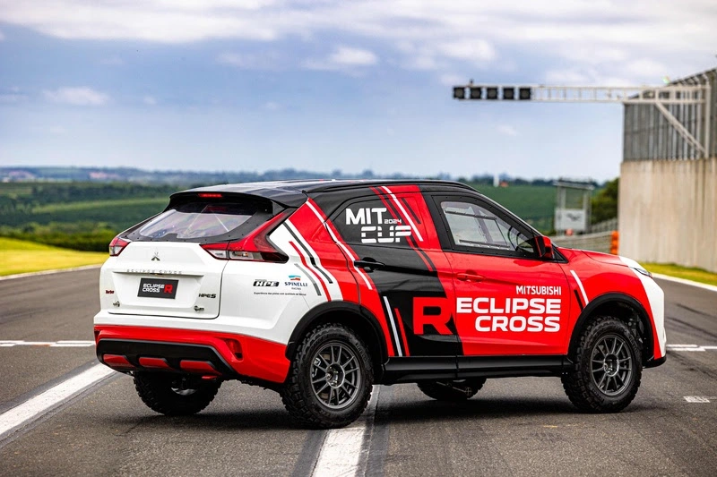 Eclipse Cross R F1