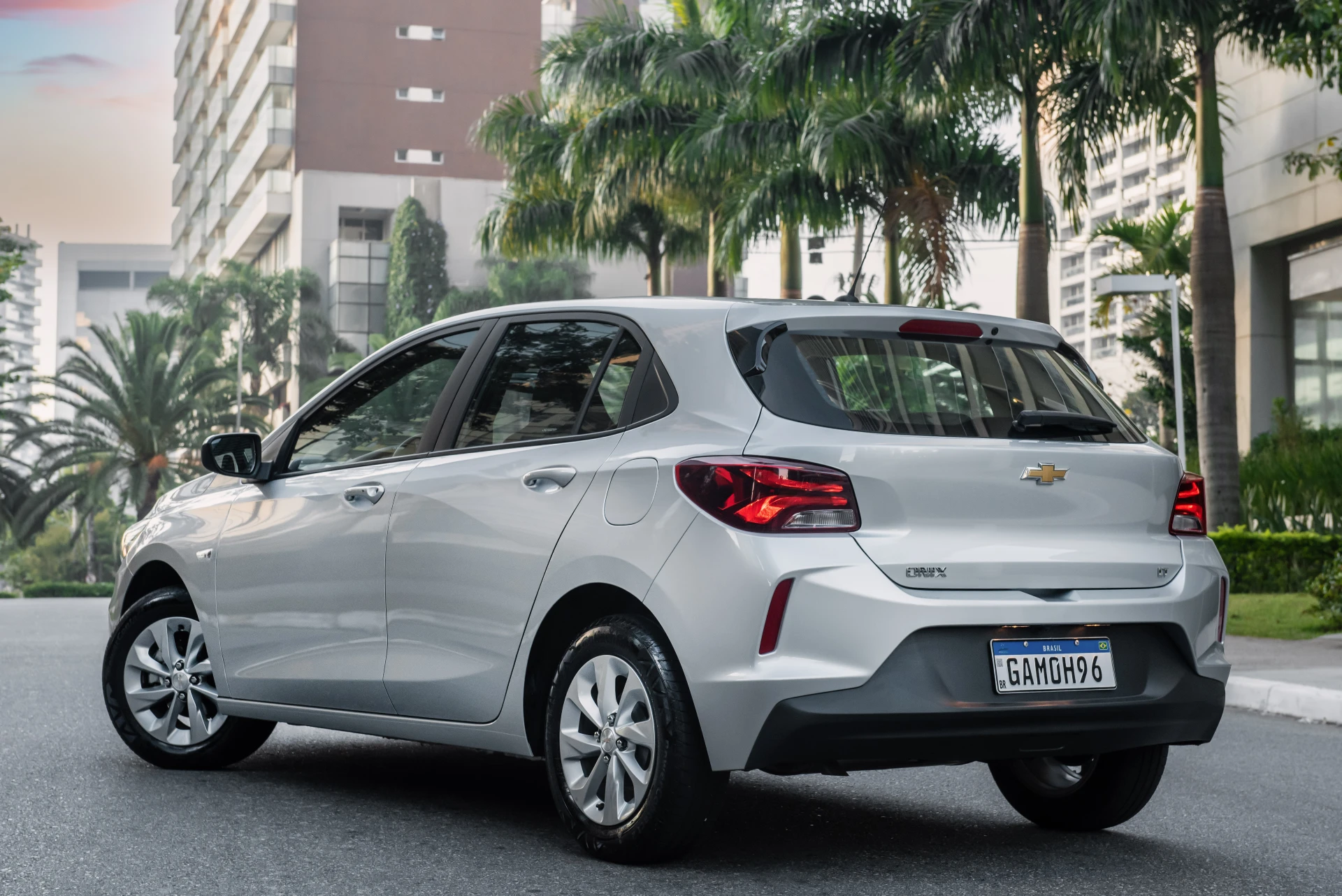 Chevrolet Onix Lt 1.0 5