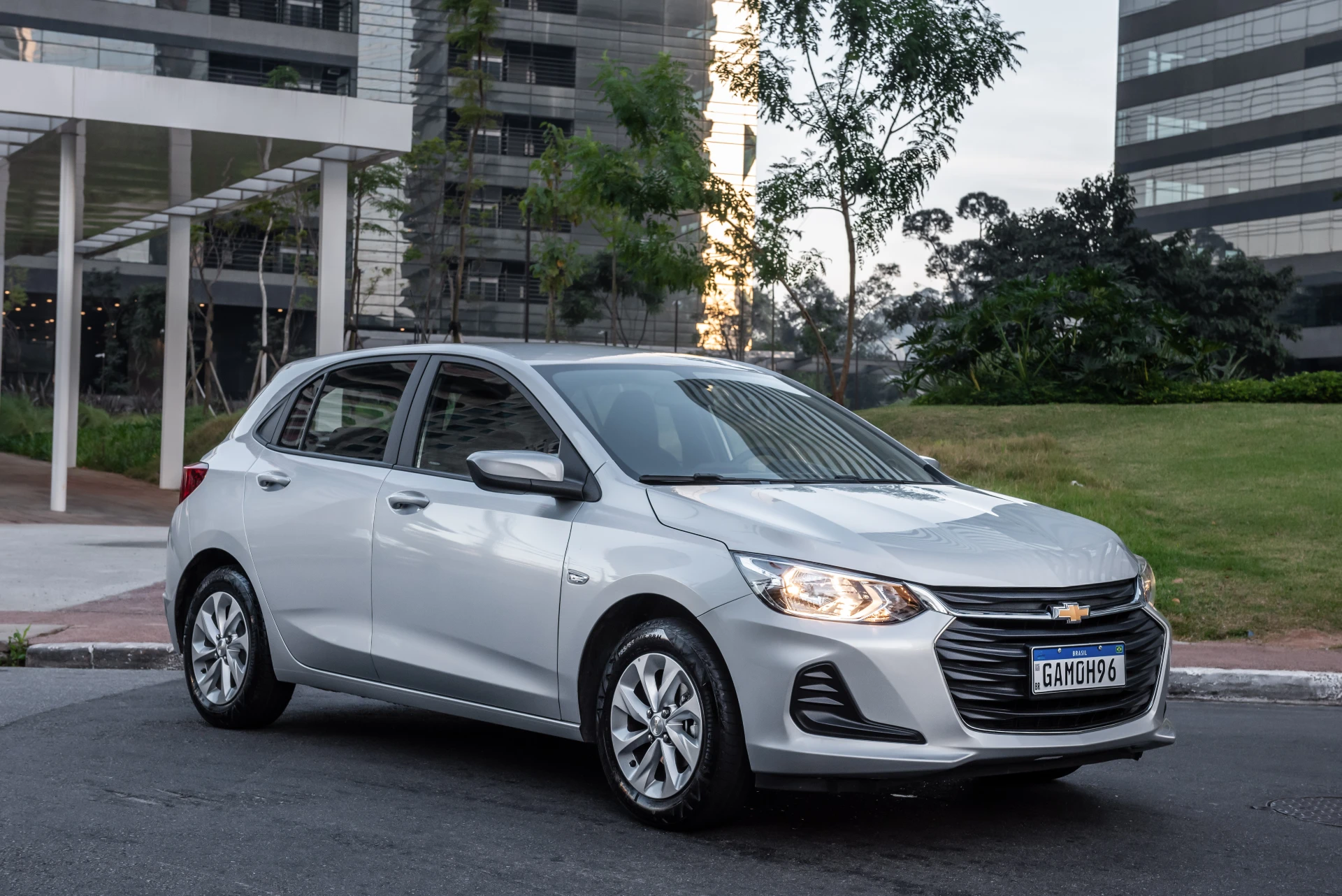 Chevrolet Onix Lt 1.0 7