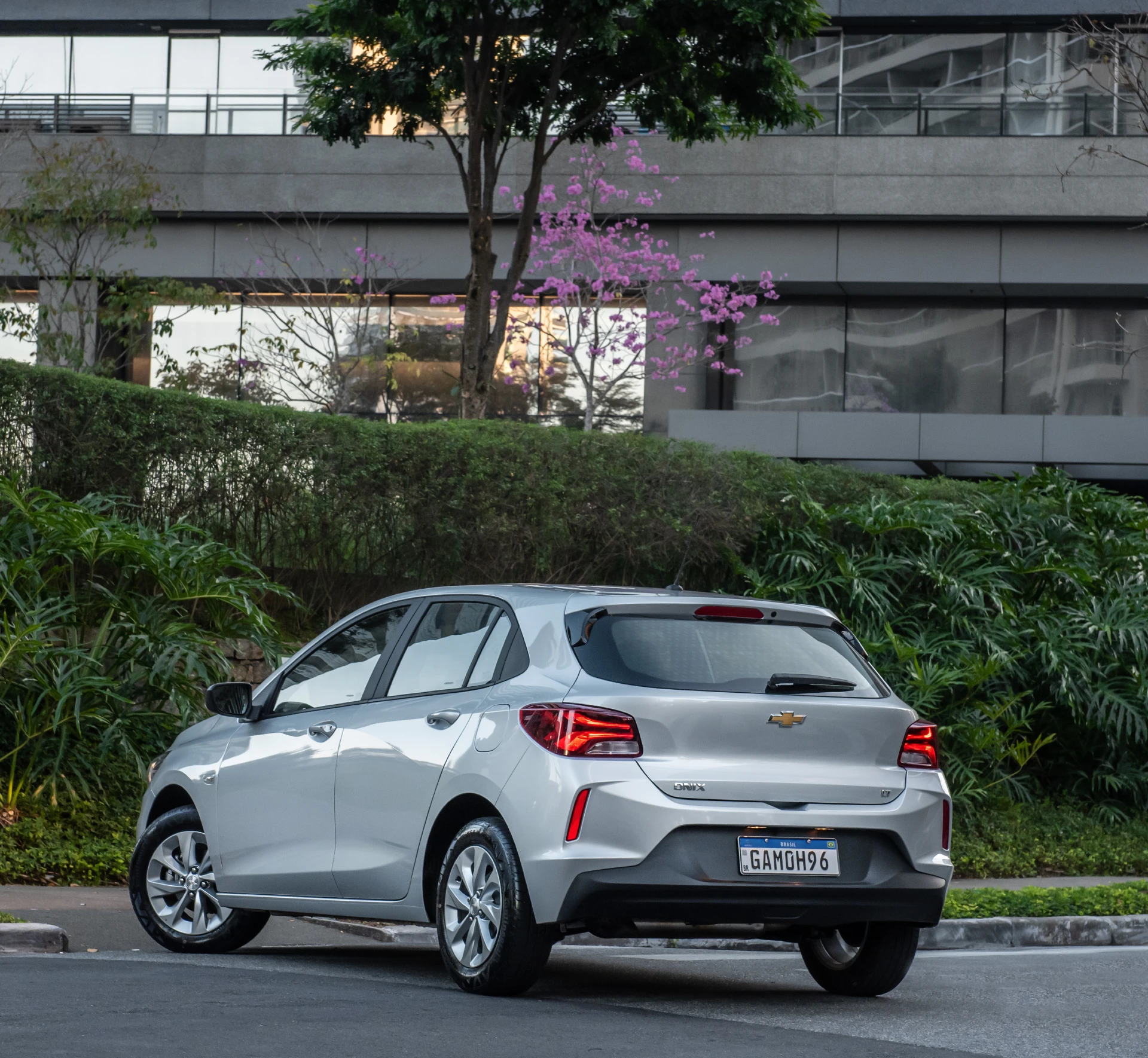 Chevrolet Onix Lt 1.0 8