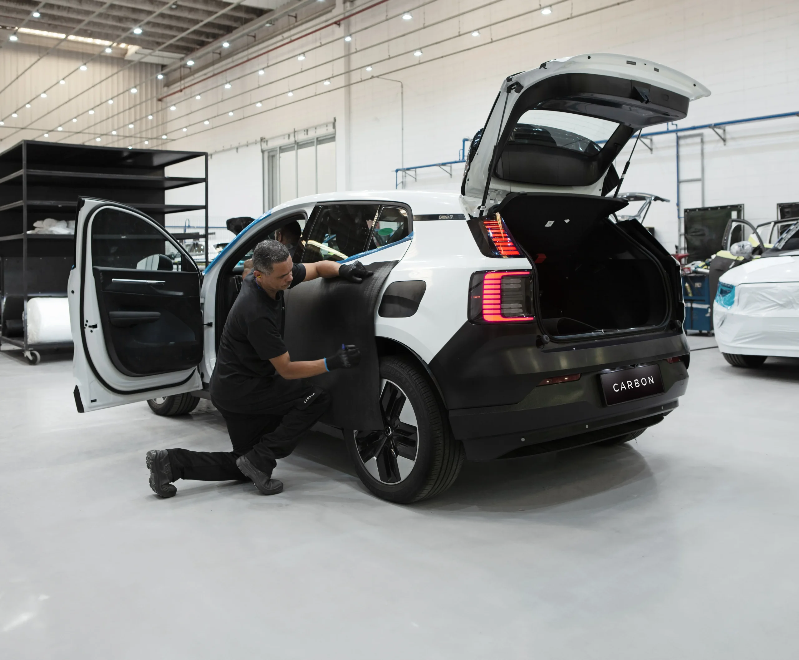 Carbon Volvo EX30 Preteste 01