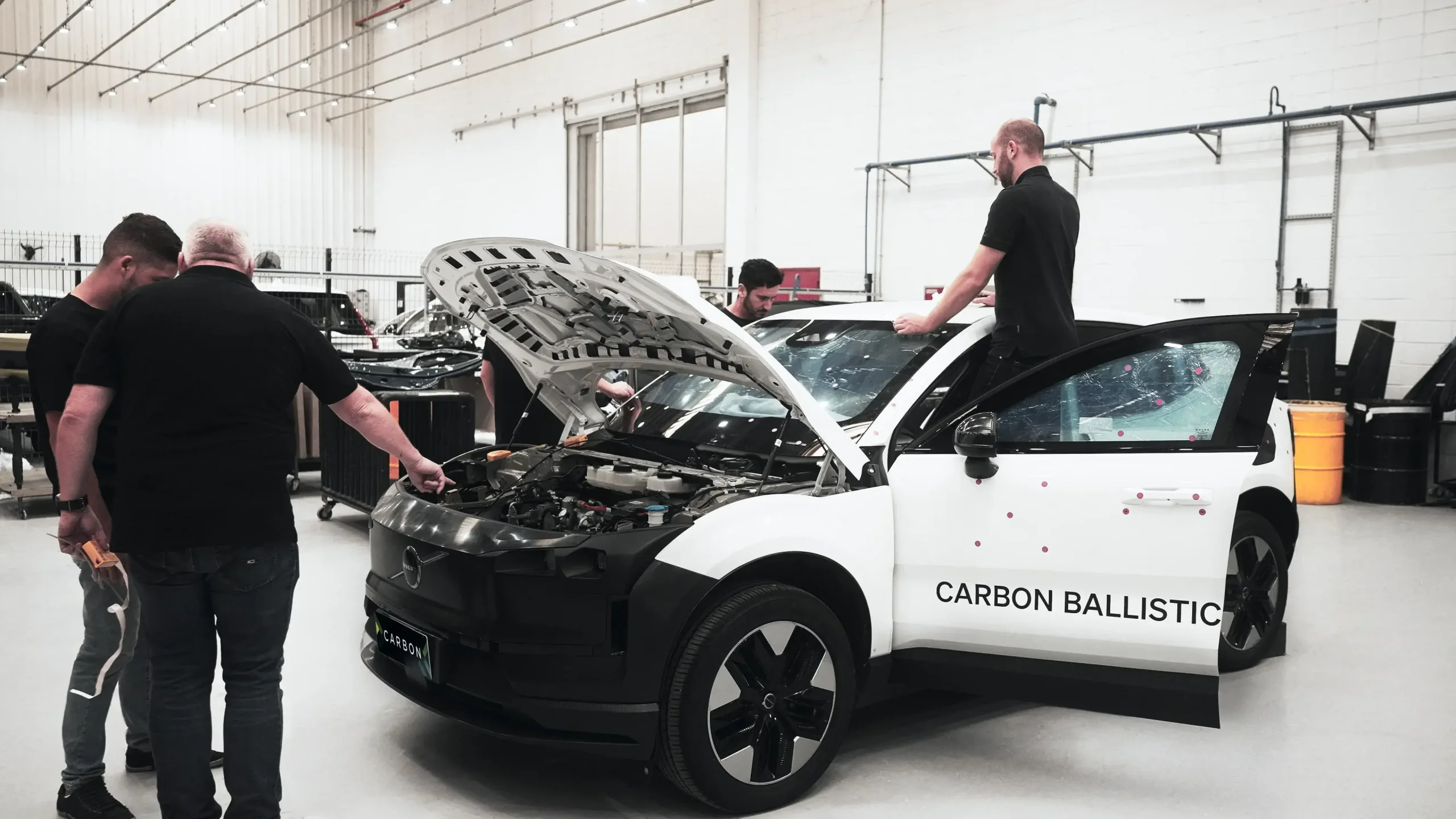 Carbon Volvo EX30 Preteste 05