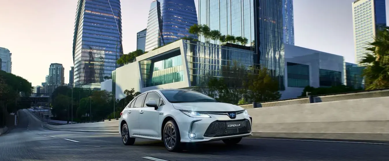 Corolla Altis 1