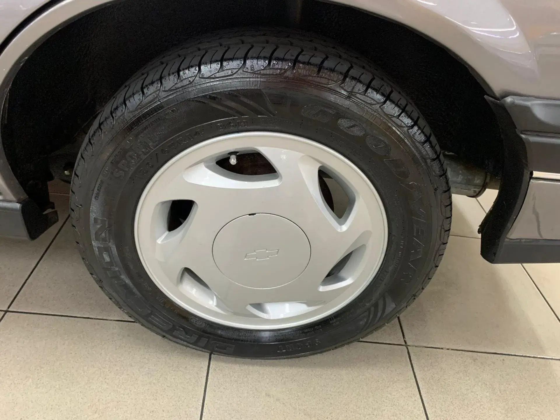 Chevrolet Monza 2.0 Classic Se 8v Gasolina 4p Manual Wmimagem09424388060