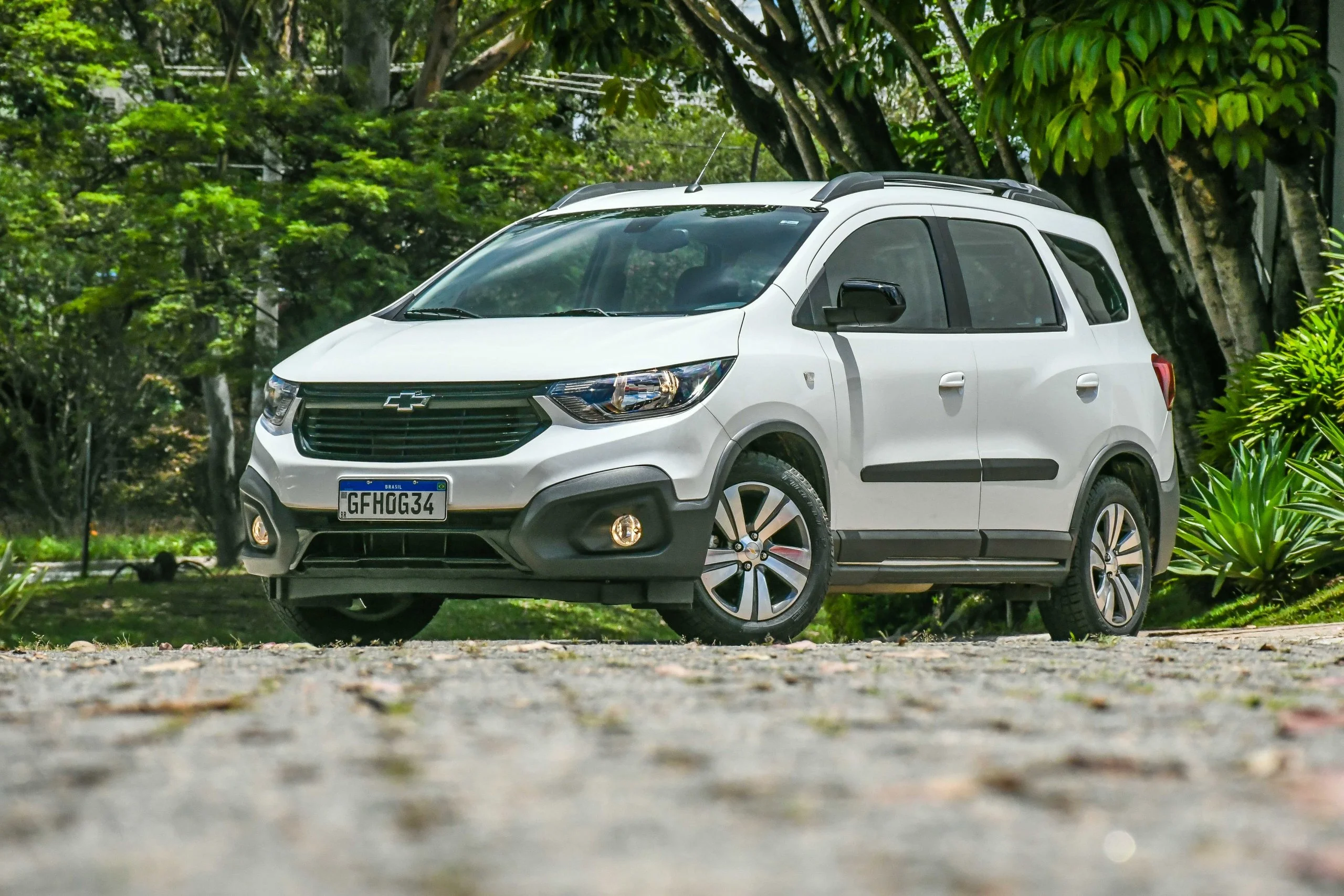 Carros 7 lugares usados baratos: Chevrolet Spin é uma excelente opção do segmento