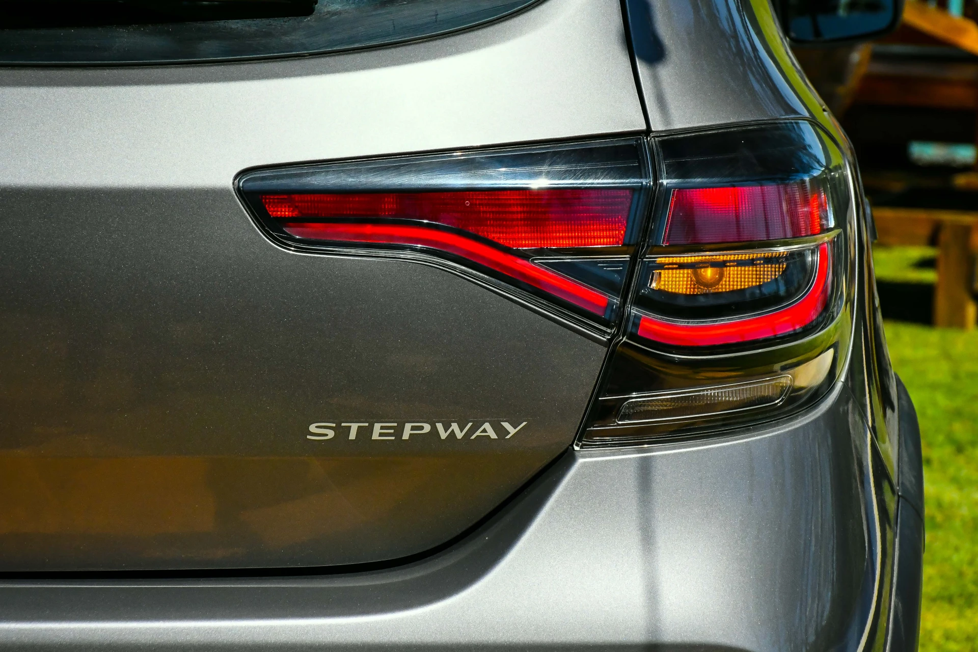 Lanterna Traseira Stepway 1.0 1658