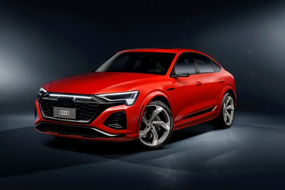 4 Sq8 Sportback E Tron ..