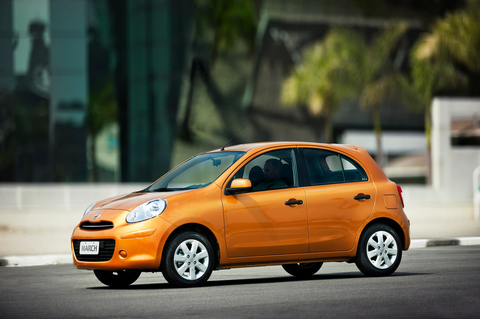 Nissan March F2