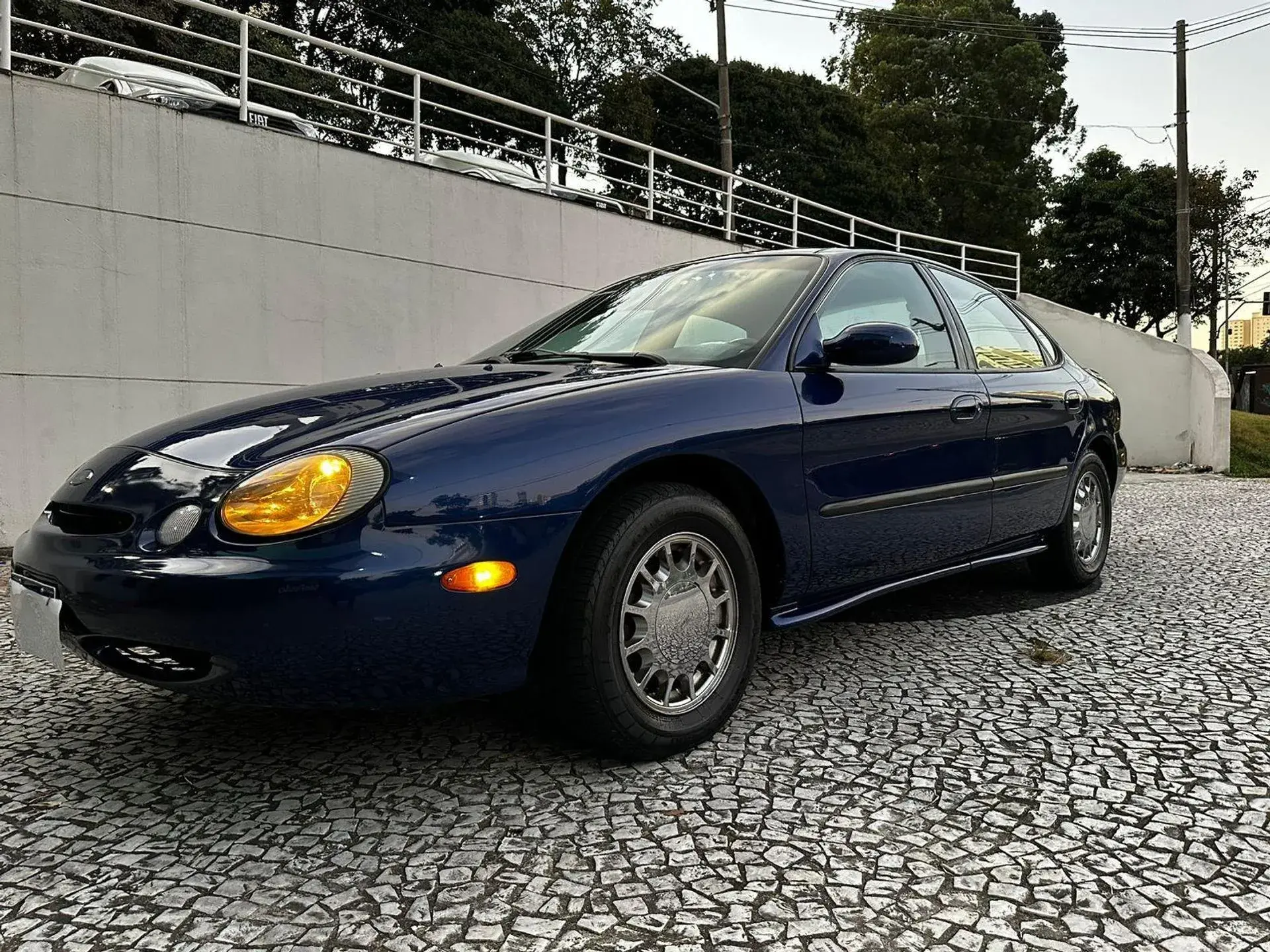 Ford Taurus 3.0 Lx V6 24v Gasolina 4p Automatico Wmimagem18365625970