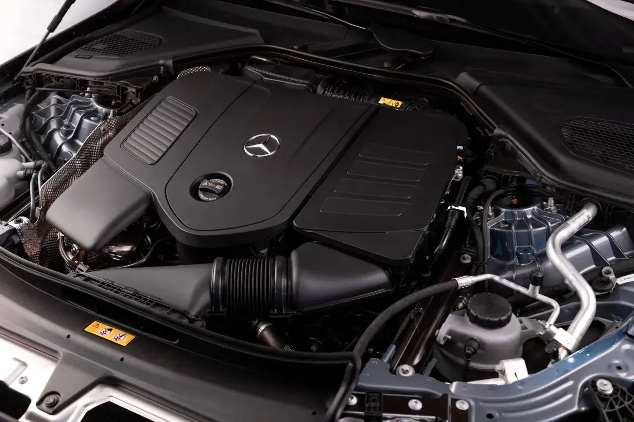 Mercedes E 300 Exclusive 12