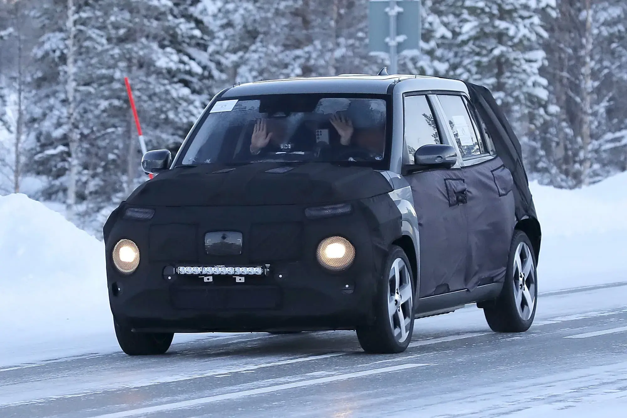 Hyundai Casper 002